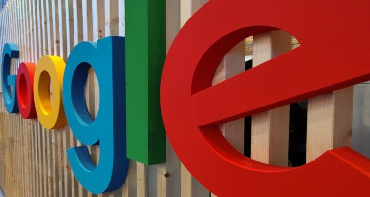 拡大したGoogleのロゴマーク